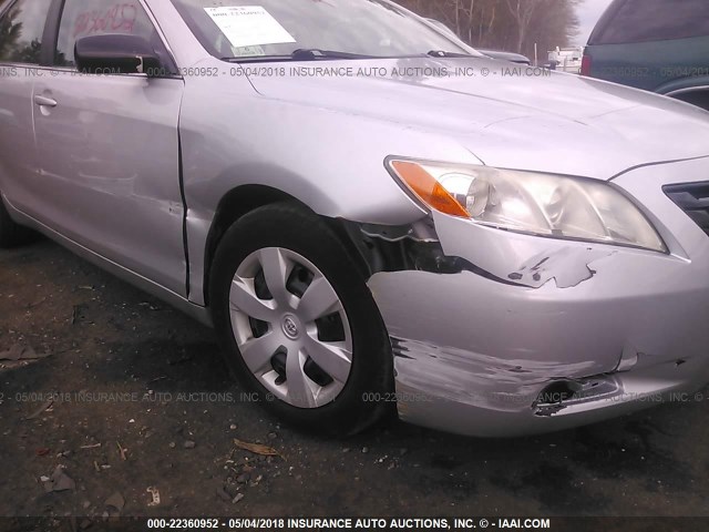 4T1BE46KX7U015484 - 2007 TOYOTA CAMRY NEW GENERAT CE/LE/XLE/SE SILVER photo 6