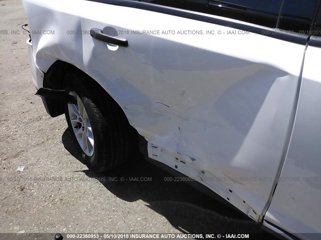 2FMDK3GC3EBA29586 - 2014 FORD EDGE SE WHITE photo 6