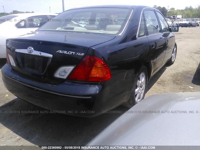 4T1BF28B22U225875 - 2002 TOYOTA AVALON XL/XLS BLACK photo 4