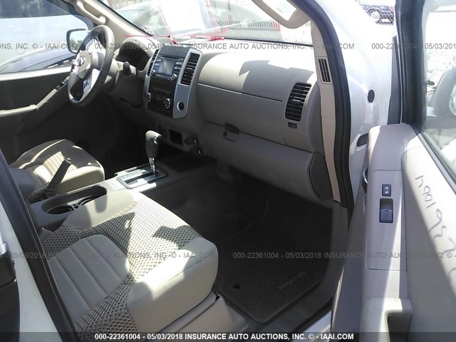 1N6BD0CT8DN723796 - 2013 NISSAN FRONTIER S/SV WHITE photo 5
