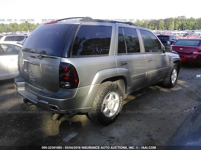 1GNDS13S722444585 - 2002 CHEVROLET TRAILBLAZER  GRAY photo 4