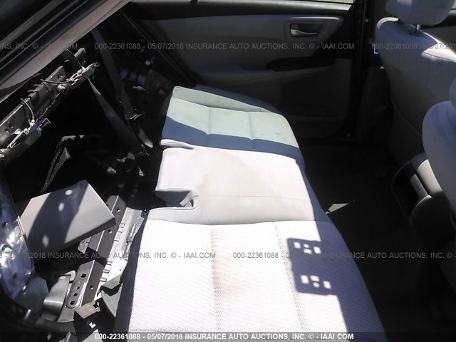 4T1BF1FK7GU203536 - 2016 TOYOTA CAMRY LE/XLE/SE/XSE 灰色 照片 8