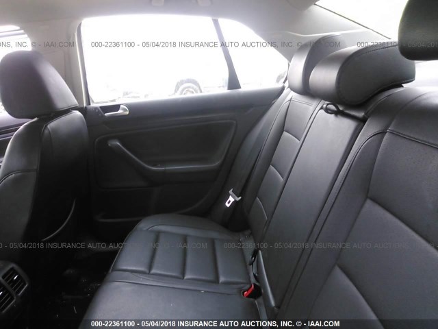 3VWRX7AJ0AM025091 - 2010 VOLKSWAGEN JETTA SE/SEL SILVER photo 8