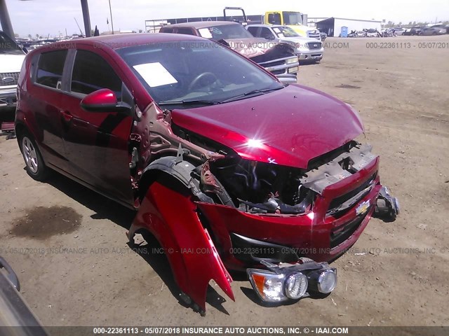 1G1JA6SH7D4160780 - 2013 CHEVROLET SONIC LS 红色 照片 1