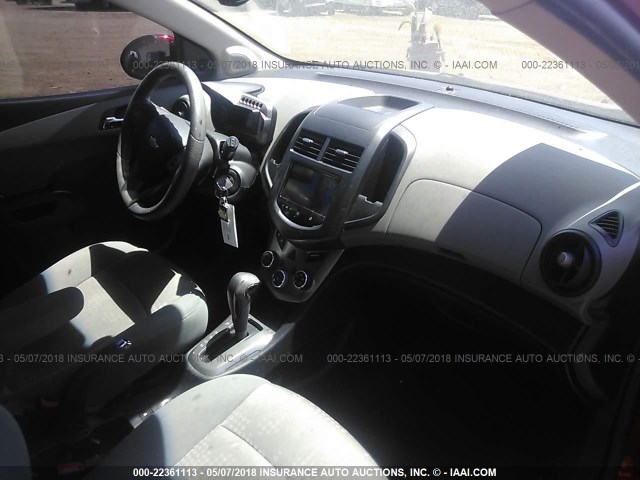1G1JA6SH7D4160780 - 2013 CHEVROLET SONIC LS 红色 照片 5