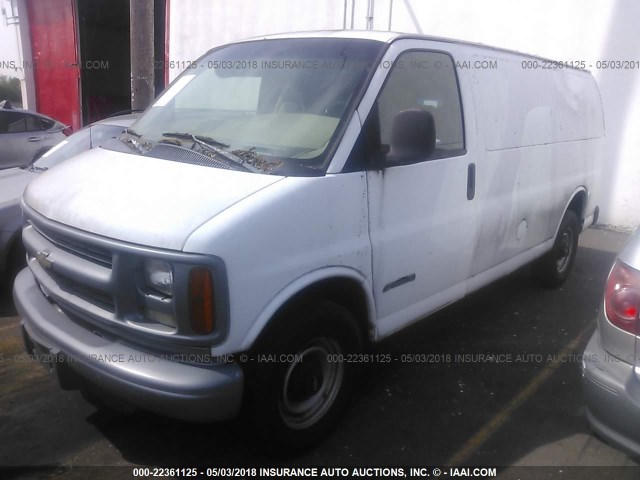 1GCHG35R1V1037261 - 1997 CHEVROLET EXPRESS G3500  WHITE photo 2