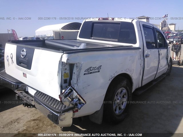 1N6BA07B66N548431 - 2006 NISSAN TITAN XE/SE/LE WHITE photo 4