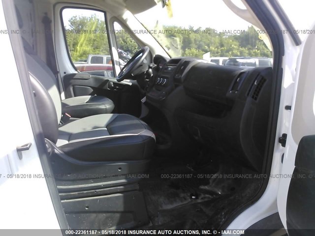 3C6TRVDG0HE548419 - 2017 RAM PROMASTER 2500 2500 HIGH WHITE photo 5