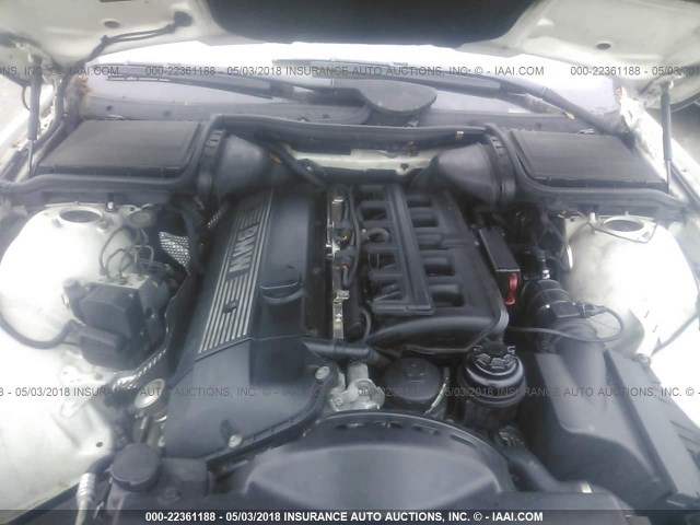 WBADT43411GF59368 - 2001 BMW 525 I AUTOMATIC WHITE photo 10