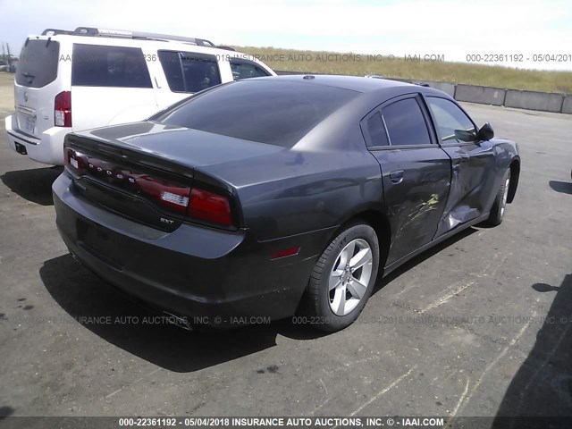 2C3CDXHGXEH274700 - 2014 DODGE CHARGER SXT GRAY photo 4