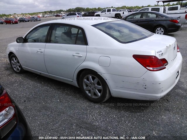 4T1BK36B05U019902 - 2005 TOYOTA AVALON XL/XLS/TOURING/LIMITED WHITE photo 3