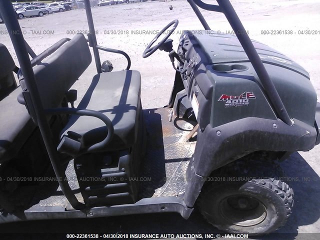 JK1AFDG19BB503357 - 2011 KAWASAKI KAF950 G 绿色 照片 5