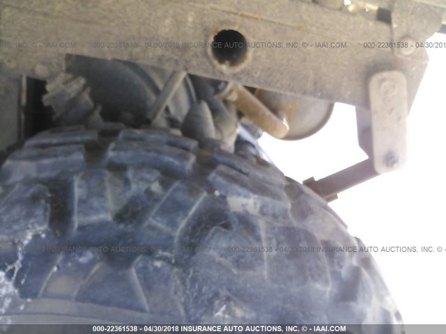 JK1AFDG19BB503357 - 2011 KAWASAKI KAF950 G 绿色 照片 9