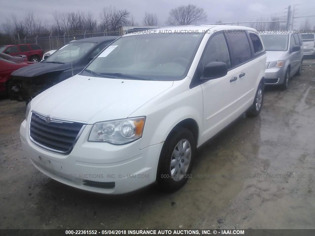 2A8HR44H98R641268 - 2008 CHRYSLER TOWN & COUNTRY LX WHITE photo 2