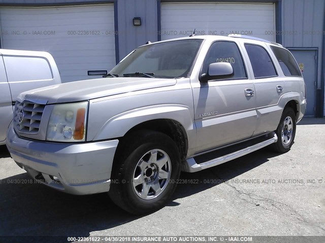 1GYEC63T64R318075 - 2004 CADILLAC ESCALADE LUXURY SILVER photo 2