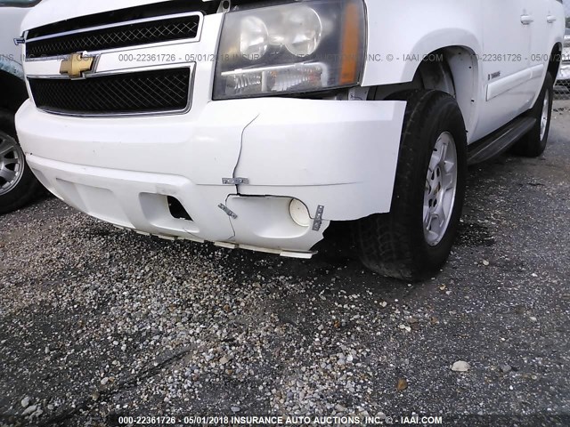 1GNFK130X7R191056 - 2007 CHEVROLET TAHOE K1500 WHITE photo 6