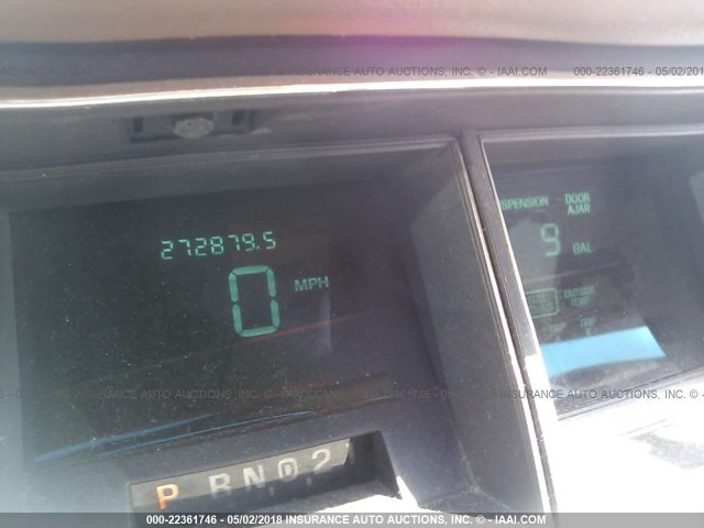 1LNLM81W5RY683102 - 1994 LINCOLN TOWN CAR EXECUTIVE Champagne photo 7