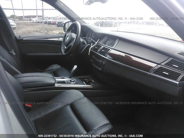 5UXFE8C58AL311630 - 2010 BMW X5 XDRIVE48I Gümüş foto 5