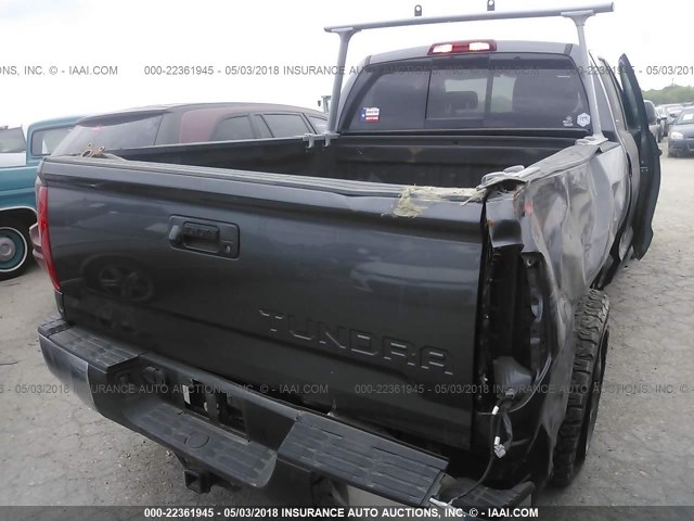 5TFRM5F19GX099105 - 2016 TOYOTA TUNDRA DOUBLE CAB SR/SR5 GRAY photo 4