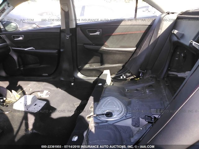 4T1BF1FK7HU277136 - 2017 TOYOTA CAMRY LE/XLE/SE/XSE GRAY photo 8