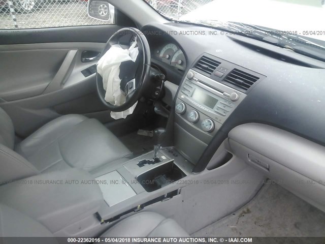 4T1BE46K67U527856 - 2007 TOYOTA CAMRY NEW GENERAT CE/LE/XLE/SE SILVER photo 5