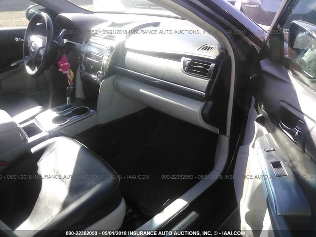 4T1BD1FK5CU042118 - 2012 TOYOTA CAMRY HYBRID/LE/XLE 黑色 照片 5