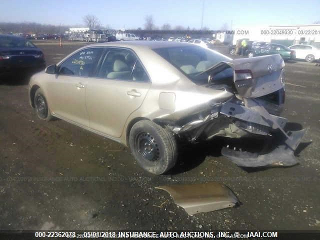 4T1BF1FK3CU100155 - 2012 TOYOTA CAMRY SE/LE/XLE Золотой фото 3