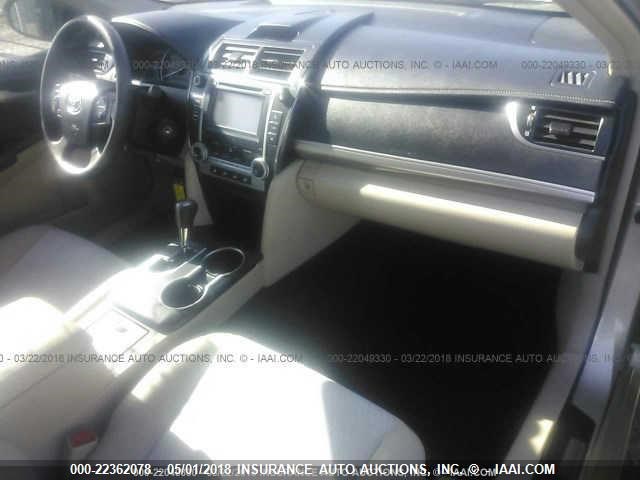4T1BF1FK3CU100155 - 2012 TOYOTA CAMRY SE/LE/XLE Золотой фото 5