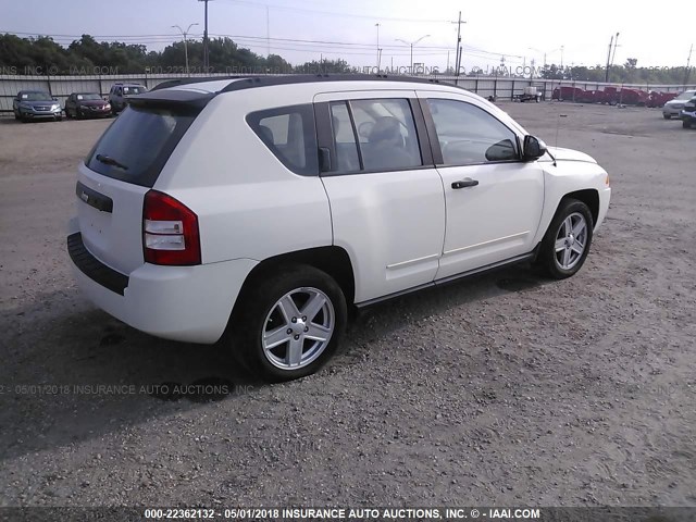 1J8FT47W88D608543 - 2008 JEEP COMPASS SPORT WHITE photo 4