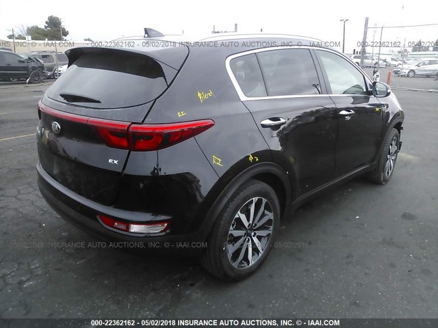 KNDPNCAC2H7253706 - 2017 KIA SPORTAGE EX BLACK photo 4