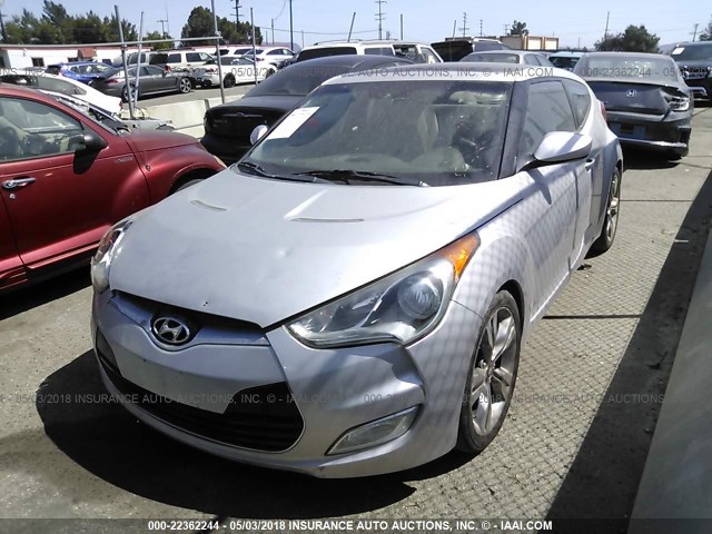 KMHTC6AD2CU067104 - 2012 HYUNDAI VELOSTER SILVER photo 2