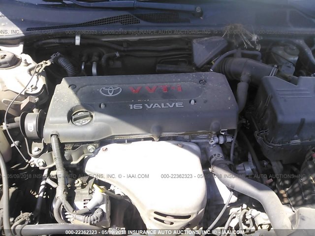 4T1BE32K82U080424 - 2002 TOYOTA CAMRY LE/XLE/SE ოქროსფერი ფოტო 10