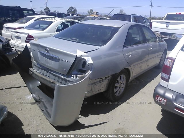 4T1BF30K62U506482 - 2002 TOYOTA CAMRY LE/XLE/SE SILVER photo 4