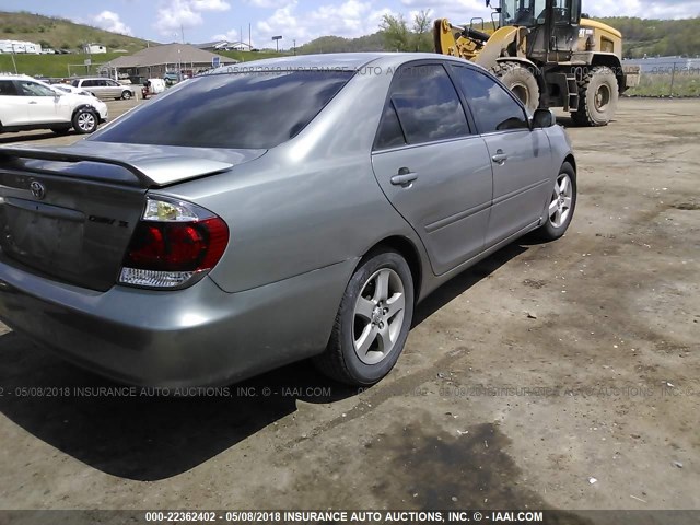 4T1BE32K15U561877 - 2005 TOYOTA CAMRY LE/XLE/SE GRAY photo 4