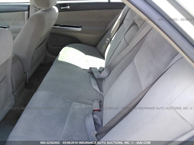 4T1BE32K15U561877 - 2005 TOYOTA CAMRY LE/XLE/SE GRAY photo 8