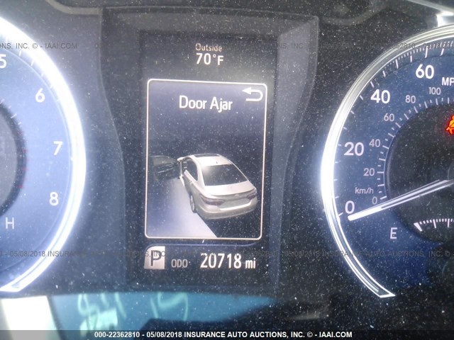 4T1BF1FK0HU439382 - 2017 TOYOTA CAMRY LE/XLE/SE/XSE GRAY photo 7