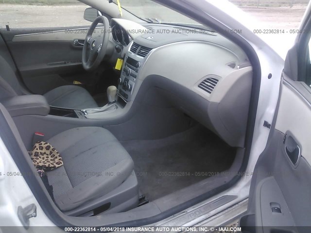 1G1ZC5E09CF194882 - 2012 CHEVROLET MALIBU 1LT თეთრი ფოტო 5