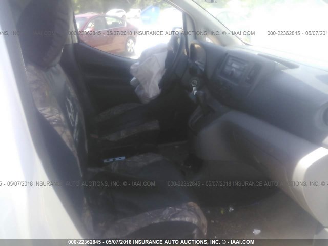 3N63M0YN7FK714627 - 2015 CHEVROLET CITY EXPRESS LS WHITE photo 5