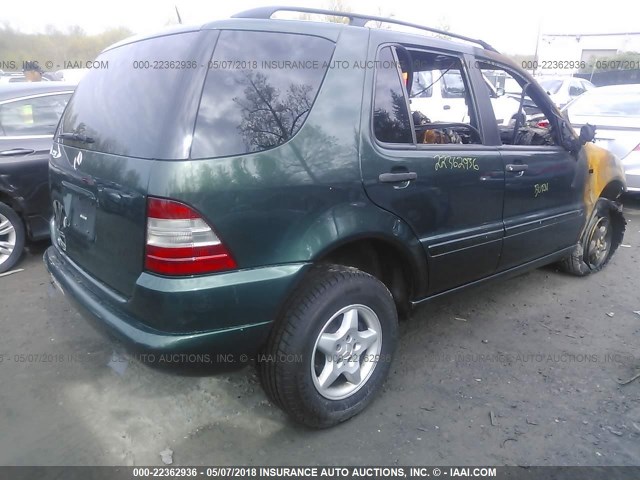 4JGAB54E61A288633 - 2001 MERCEDES-BENZ ML 320 GREEN photo 4