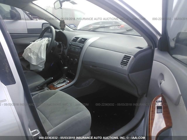 1NXBU40E99Z008292 - 2009 TOYOTA COROLLA S/LE/XLE SILVER photo 5