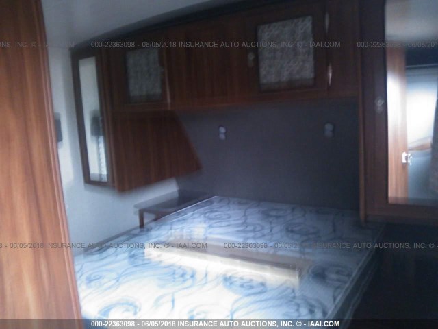 5SFNB3223JE358016 - 2018 HEARTLAND WILDERNESS  白色 照片 5