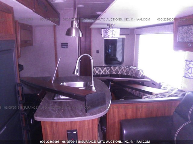 5SFNB3223JE358016 - 2018 HEARTLAND WILDERNESS  白色 照片 8