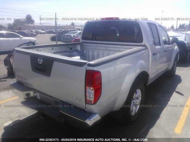 1N6AD0ER5DN727785 - 2013 NISSAN FRONTIER S/SV/SL/PRO-4X SILVER photo 4