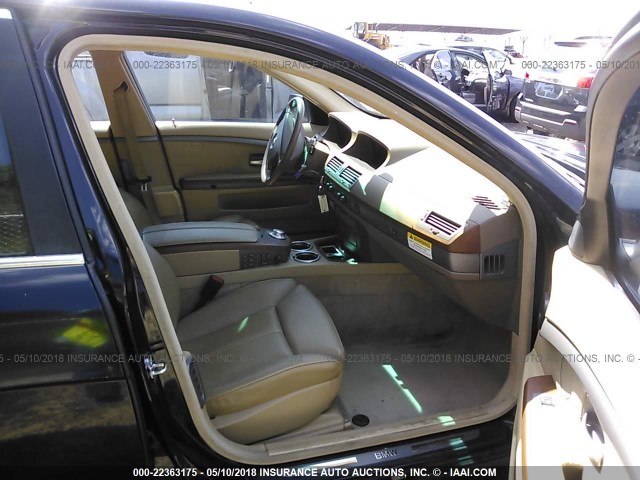 WBAGN63433DR10561 - 2003 BMW 745 LI შავი ფოტო 5