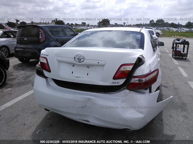 4T1BK46K57U517750 - 2007 TOYOTA CAMRY NEW GENERAT LE/XLE/SE WHITE photo 6