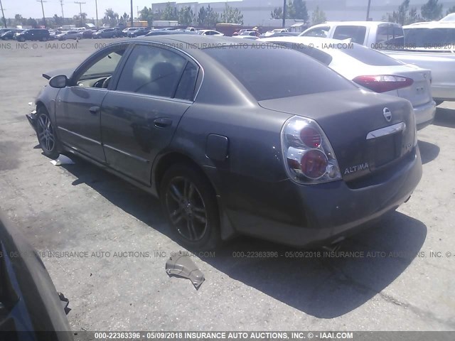 1N4BL11D55C204599 - 2005 NISSAN ALTIMA SE/SL/SE-R BLACK photo 3