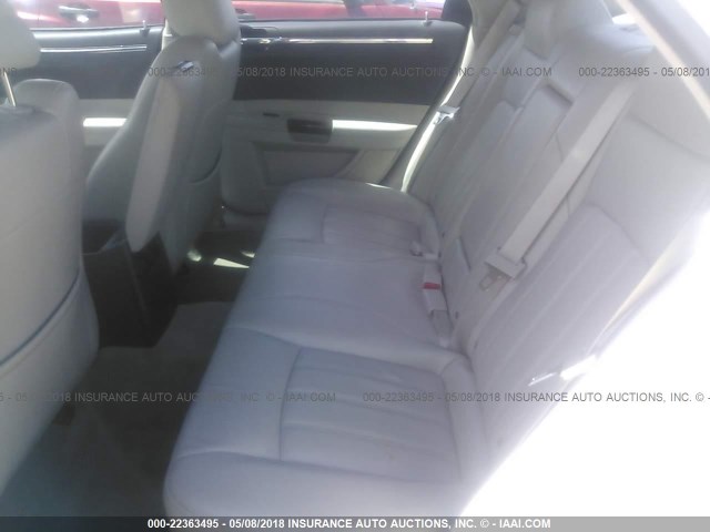 2C3KA63H17H633739 - 2007 CHRYSLER 300C WHITE photo 8