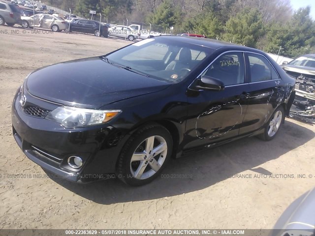 4T1BF1FK3CU011234 - 2012 TOYOTA CAMRY SE/LE/XLE BLACK photo 2