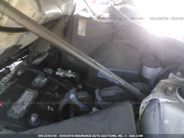 4T4BF1FK0GR552446 - 2016 TOYOTA CAMRY LE/XLE/SE/XSE WHITE photo 10