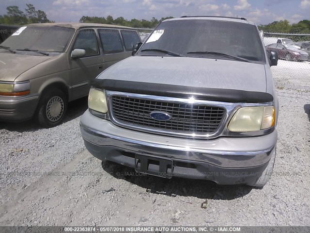 1FMRU15WX2LA44969 - 2002 FORD EXPEDITION XLT SILVER photo 6